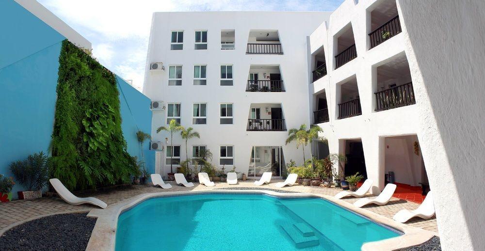 Hotel Berny Isla Mujeres Exterior photo